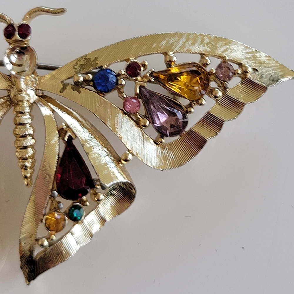 Gold-tone Rhinestone Butterfly Brooch - Picture 4 of 7